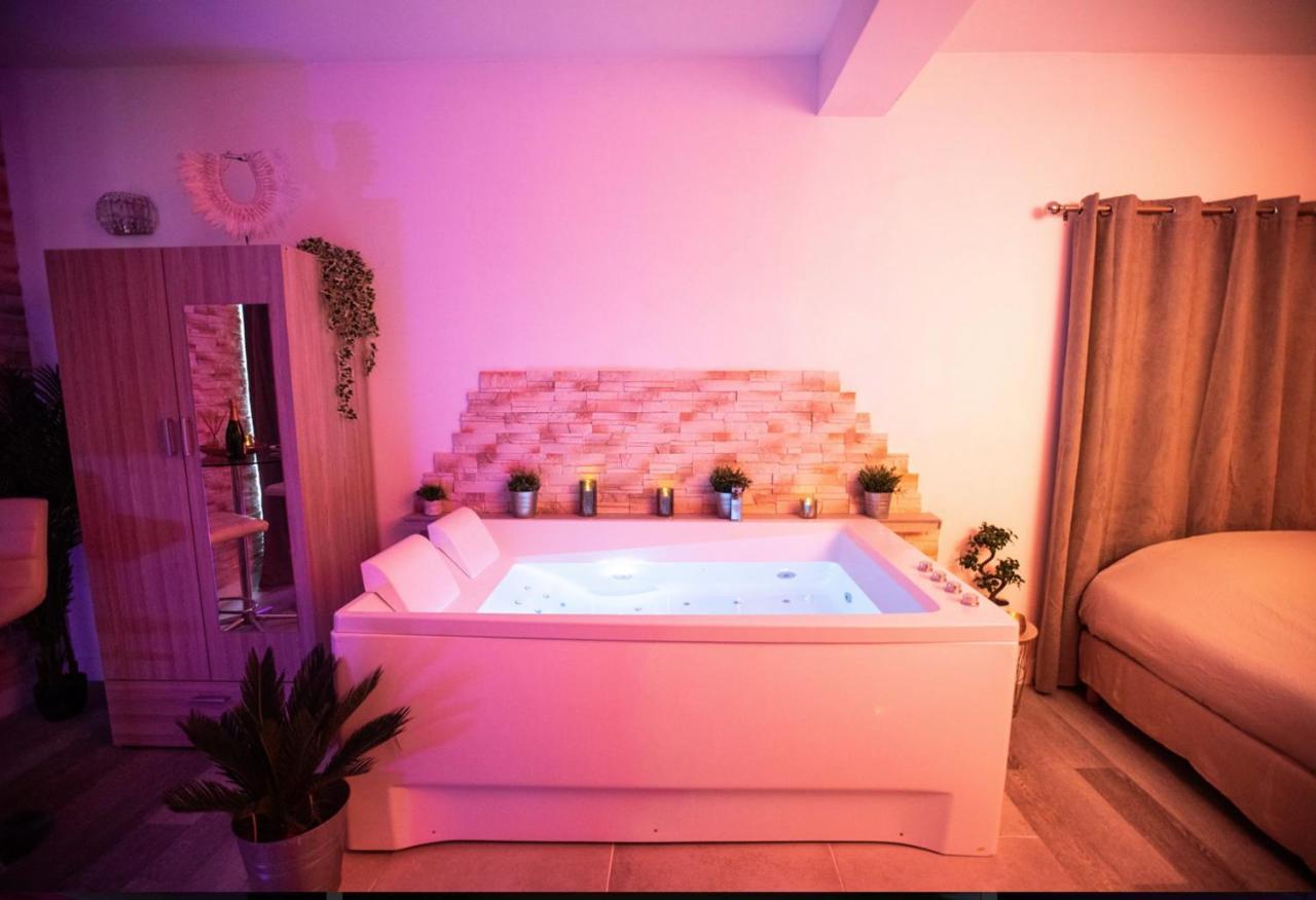 Suite And Spa La Perla Bianca Grabels Exterior photo